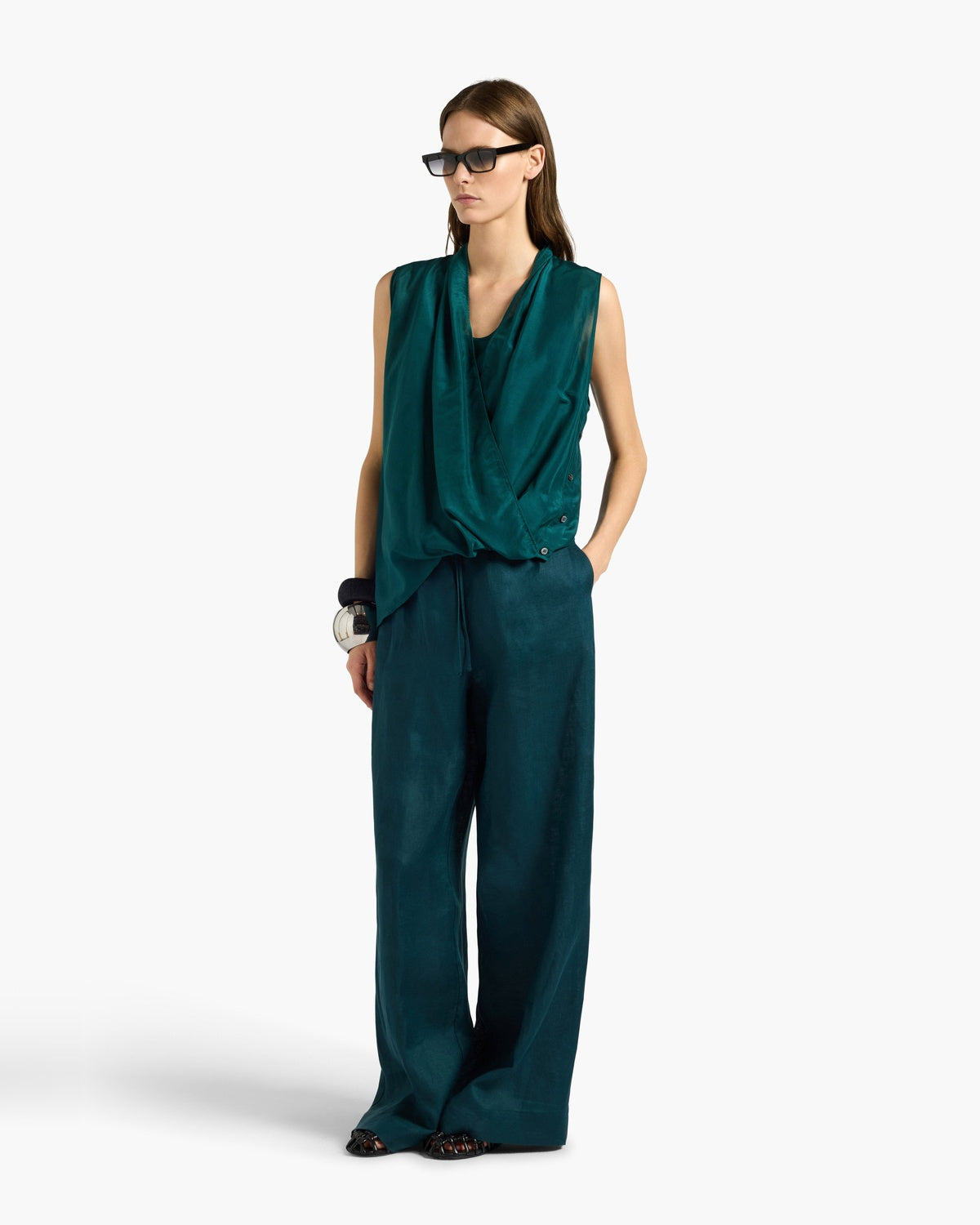 l6sl44-eucalipto-01