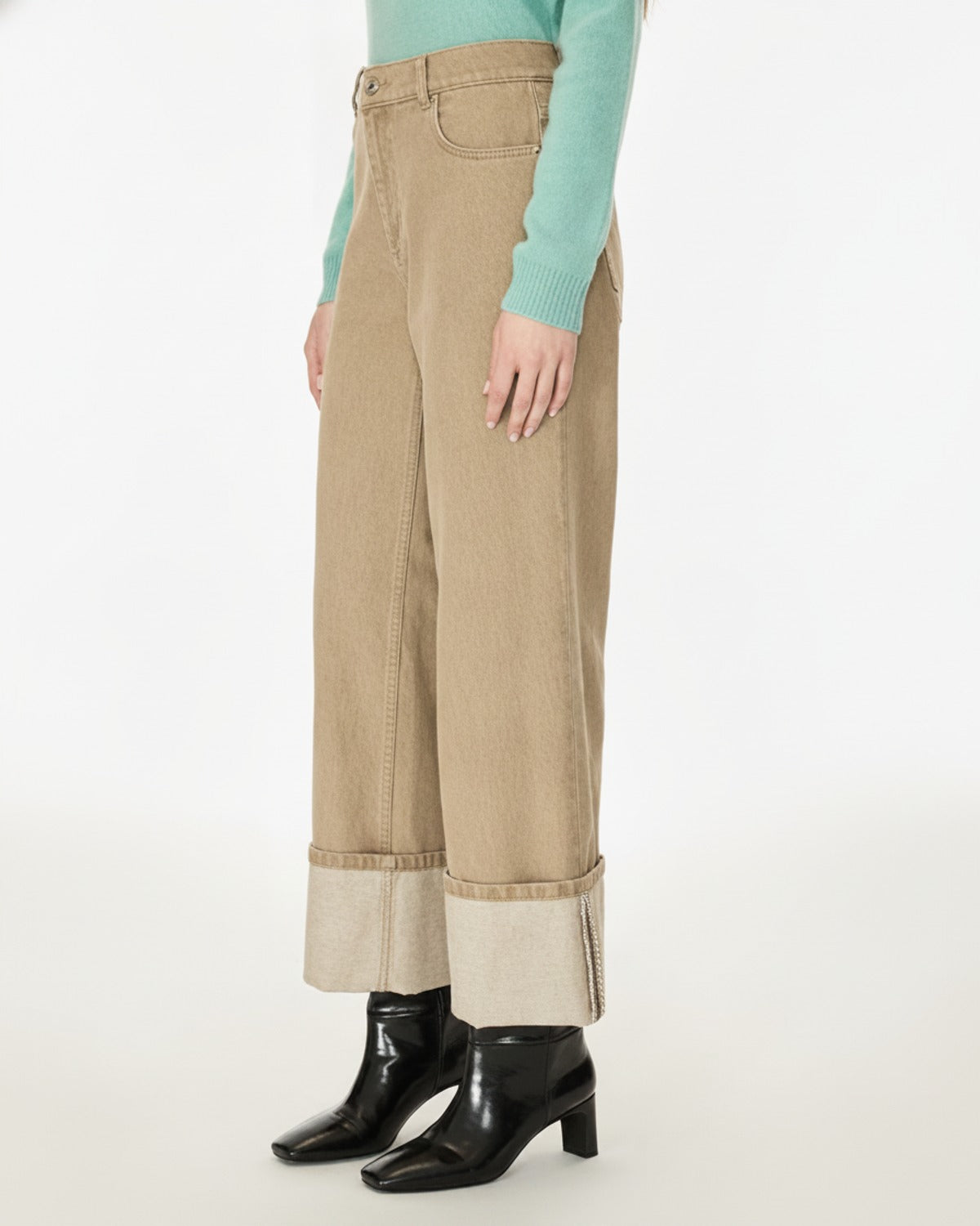 beige