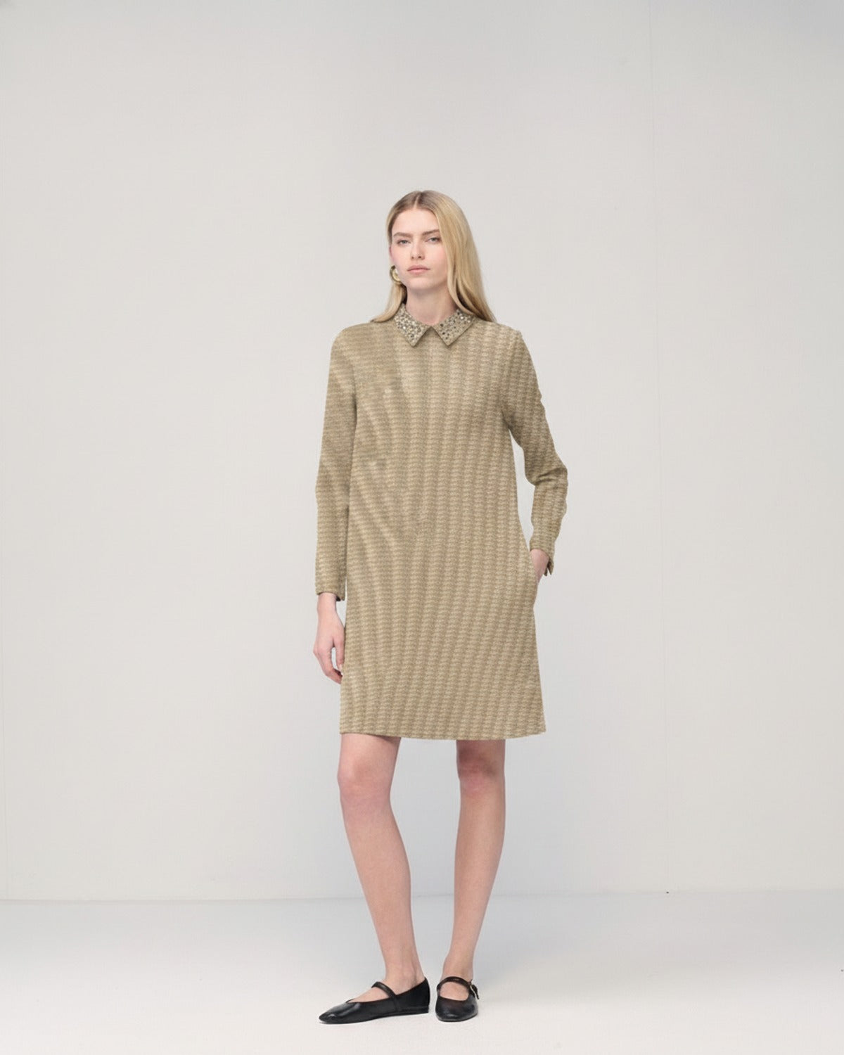 beige