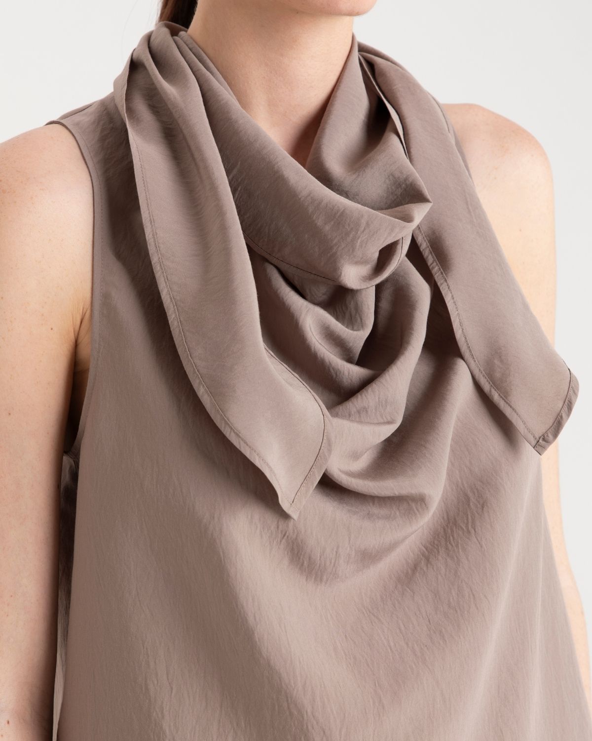 ss26-su-s6m201 darkkhaki 3