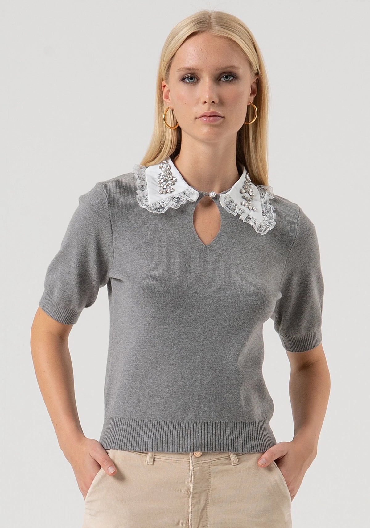 Maglia regular con maniche corte