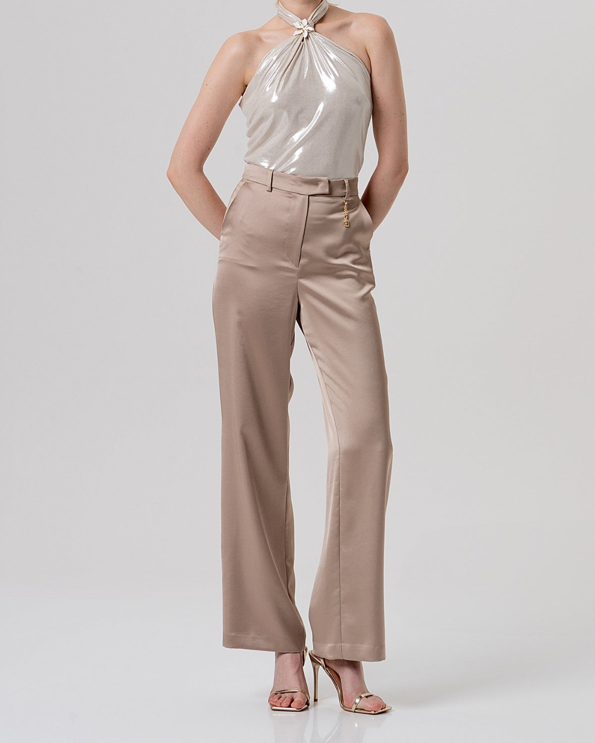 Pantalone palazzo a vita bassa beige