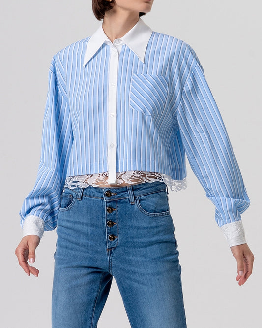 Camicia crop rigata con colletto a contrasto e pizzo