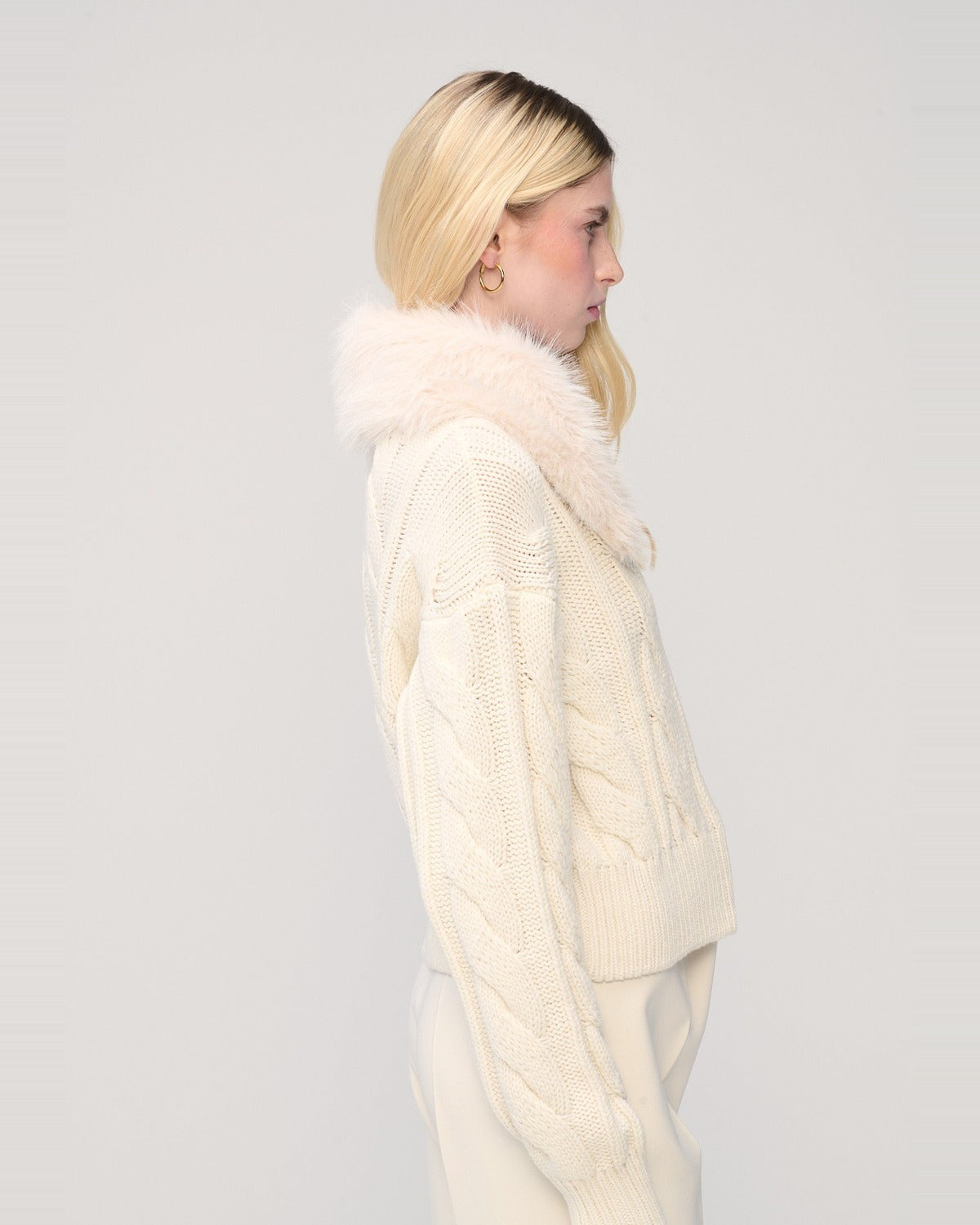 beige