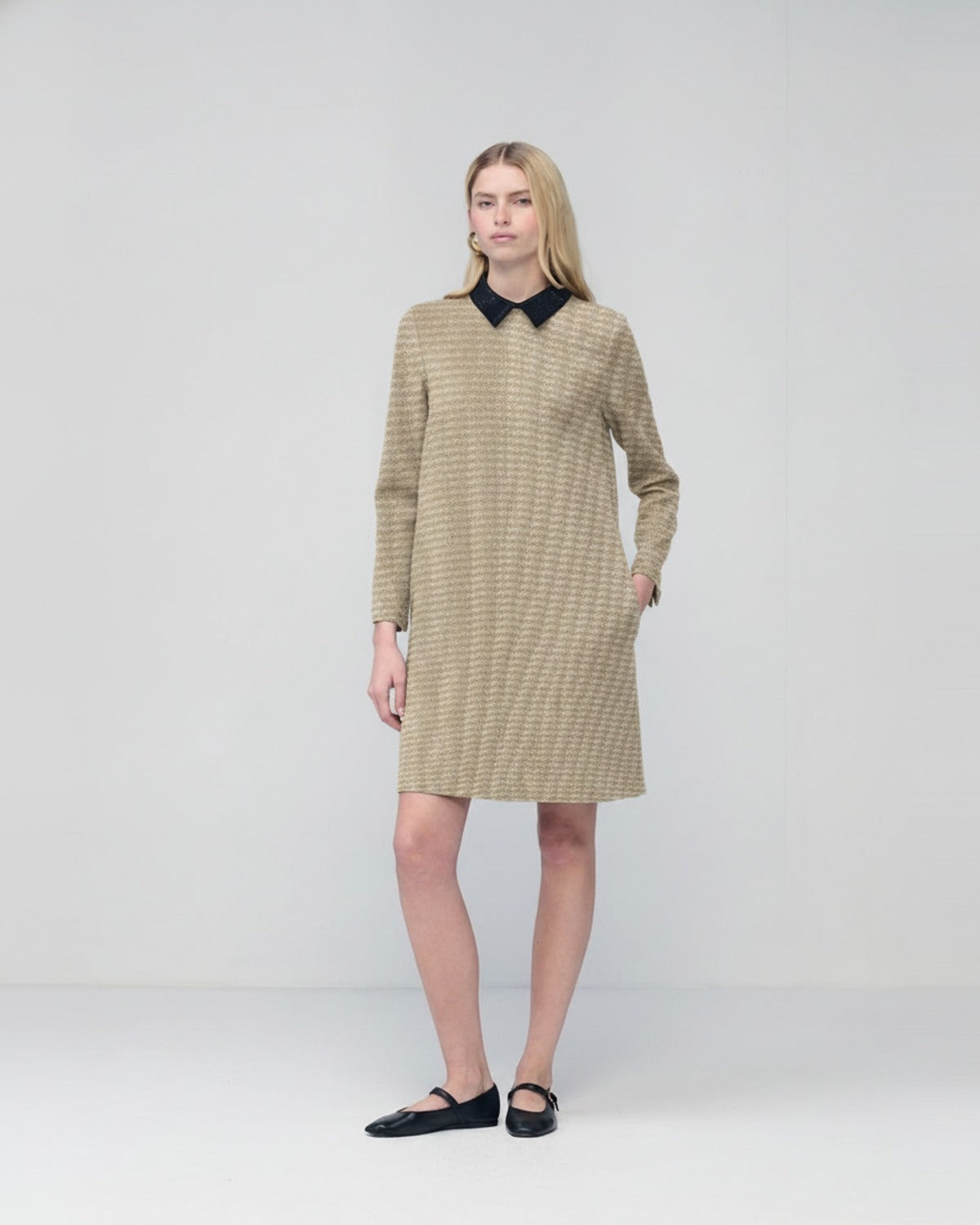 beige