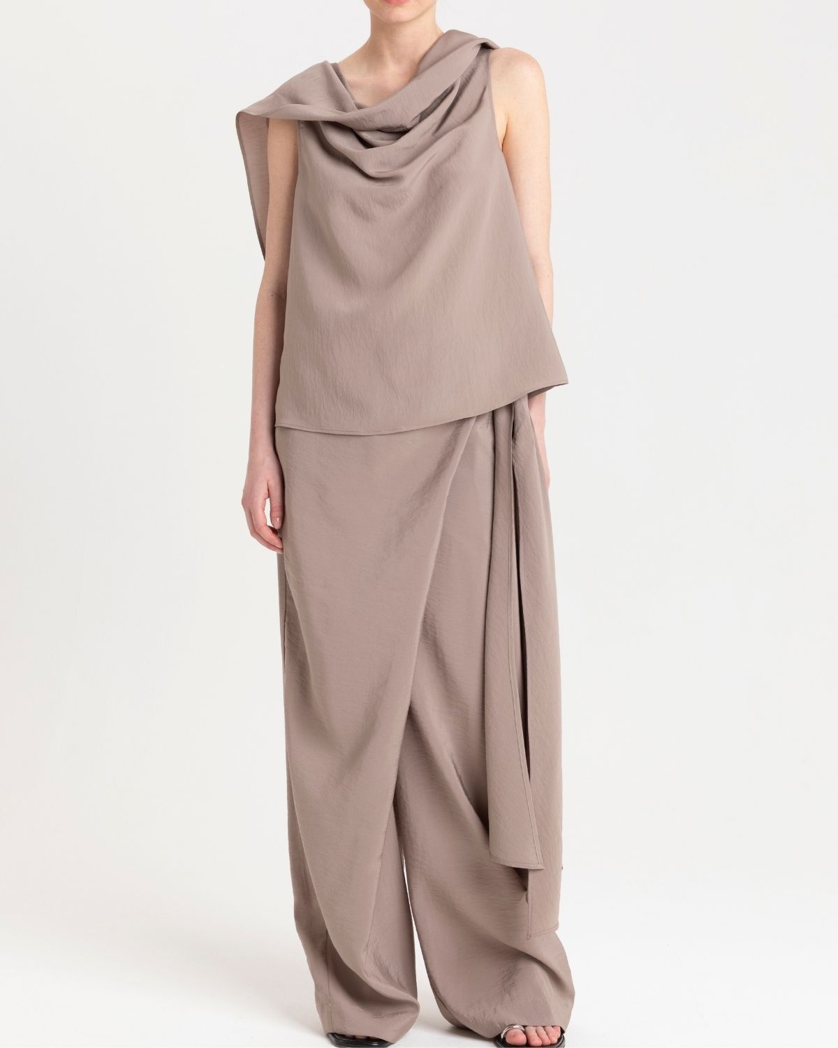 ss26-su-s6m201 darkkhaki 1