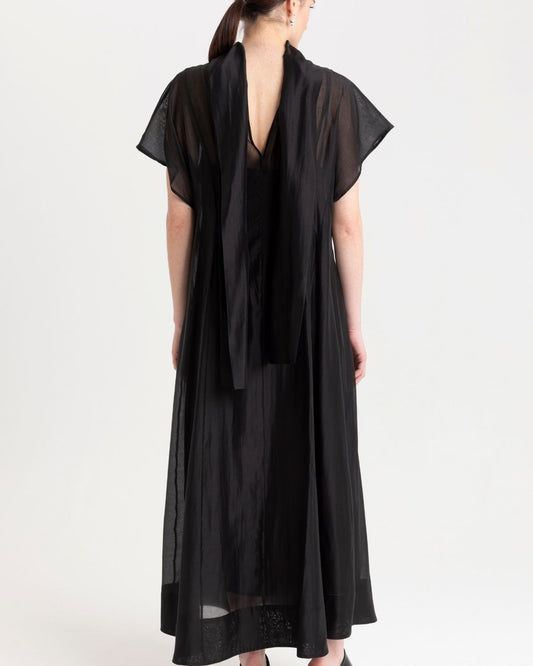 ss26-su-s6u402 black 2