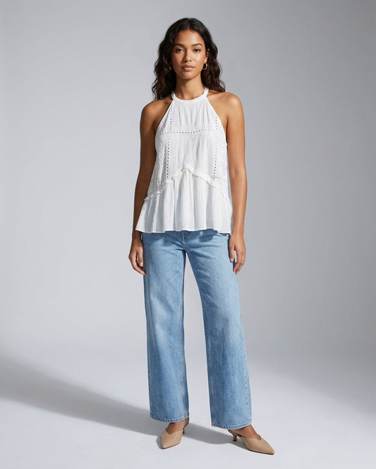 Top morbido dalla linea femminile