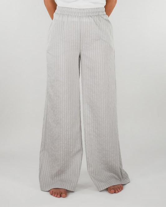lightgray